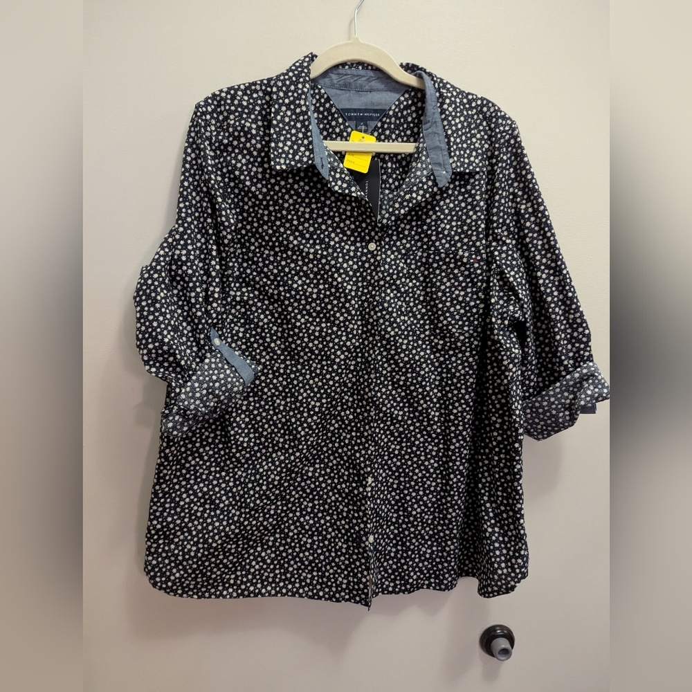 Daisy Button-Up Shirt By Tommy HilfigerTommy Hilfiger Women’s 1X Button D Sz 1XL - Picture 6 of 6